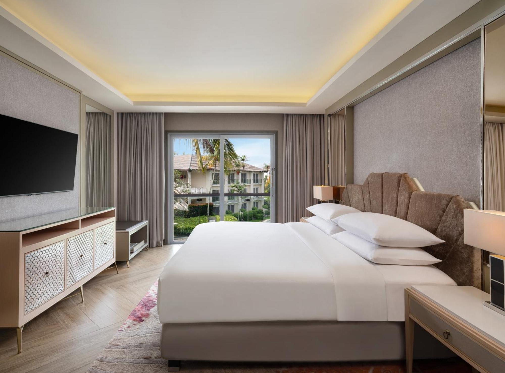 Sheraton Bandung Hotel & Towers Экстерьер фото